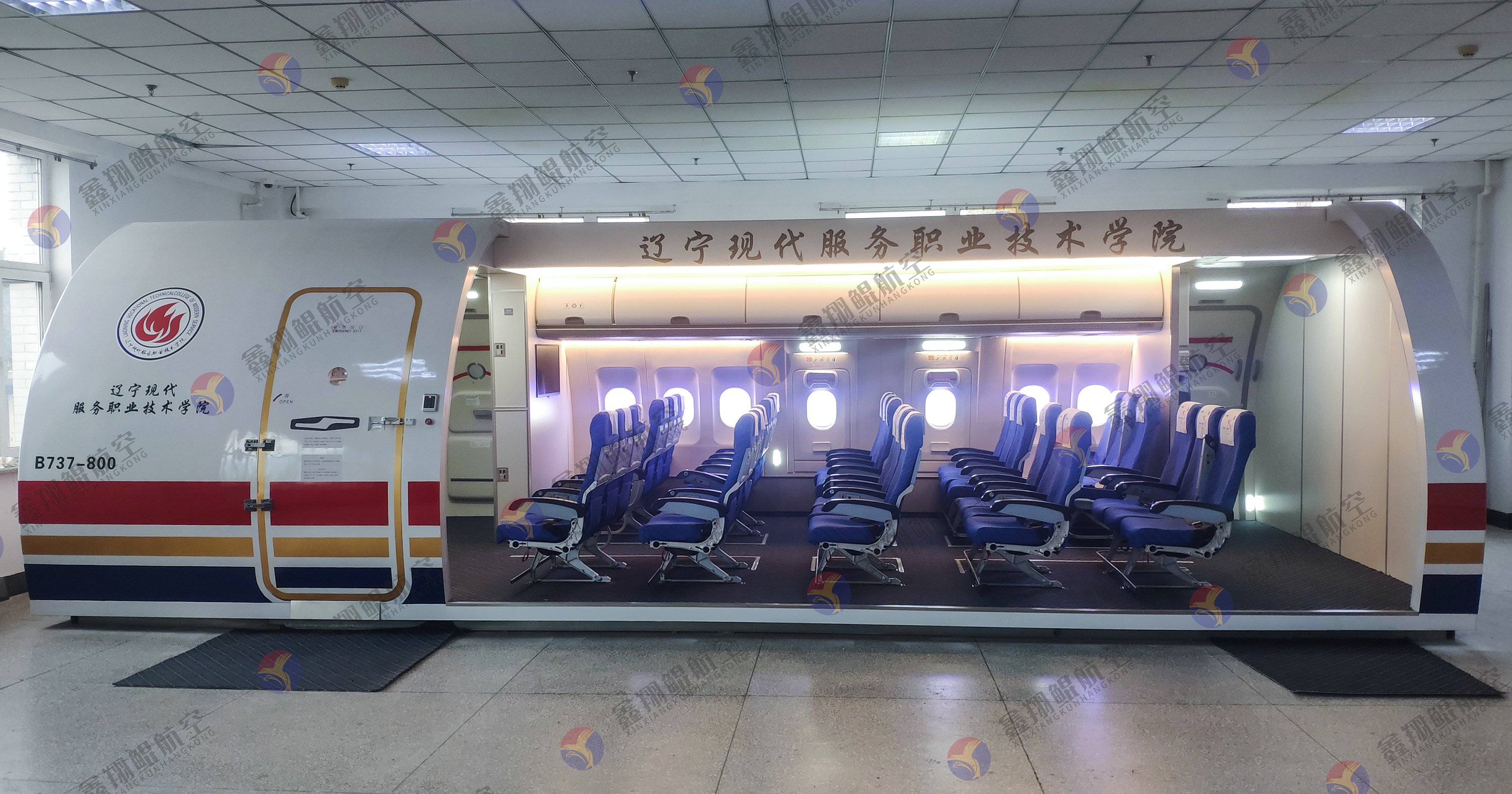 波音B737-800盛开式空乘服务训练舱